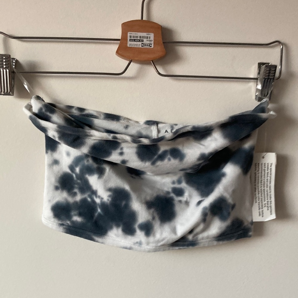 strapless top